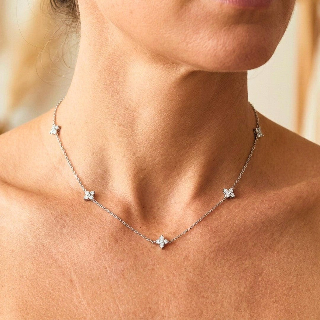 Gorgeous Flower Inlaid Zirconia Necklace