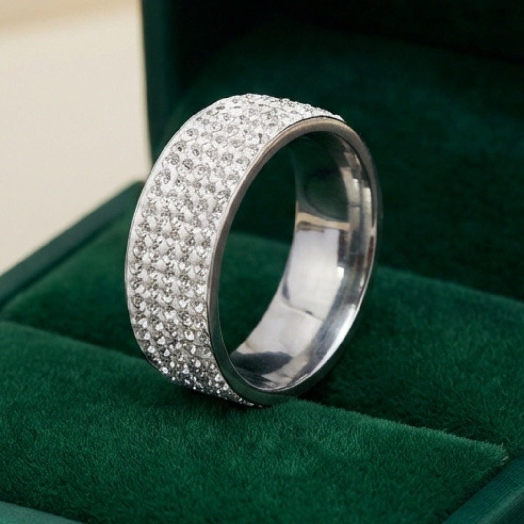Pavelli Crystal Band Ring
