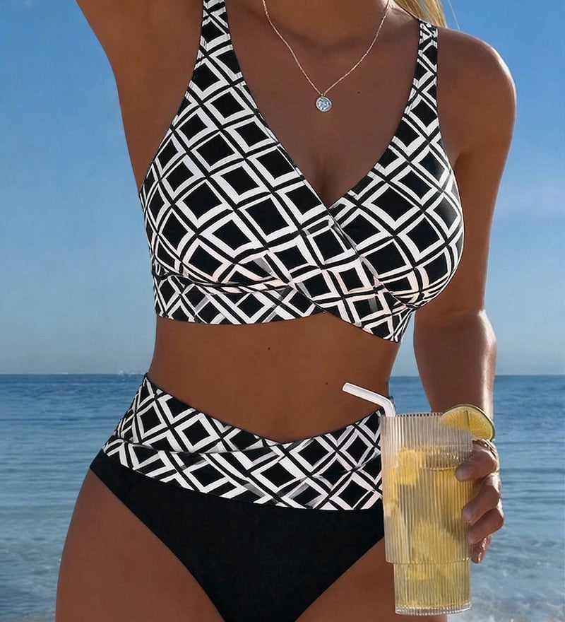 Fiona - Two-Piece Bikini with Cut-Out Bra and Diamond Pattern