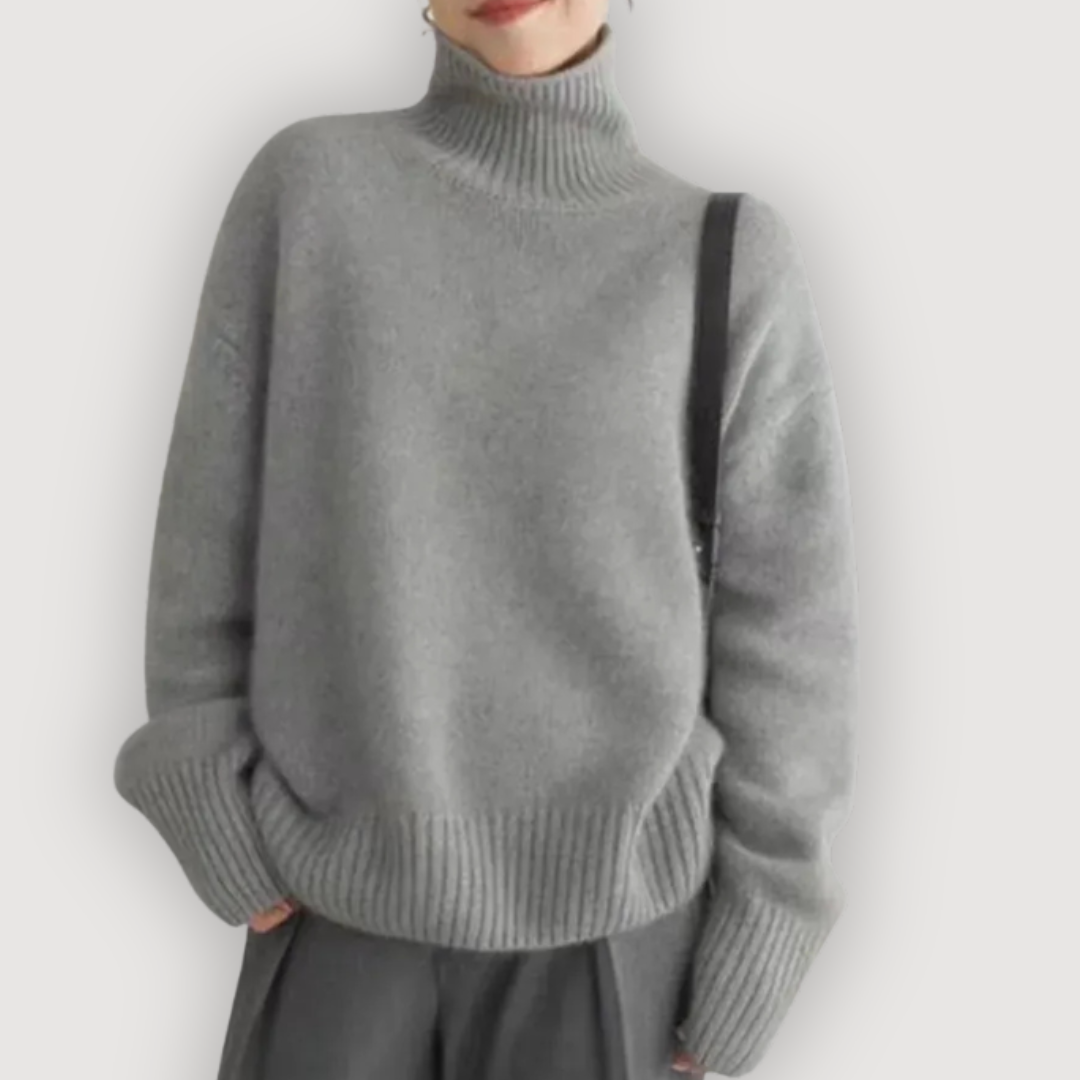 NORA – COZY TURTLENECK SWEATER