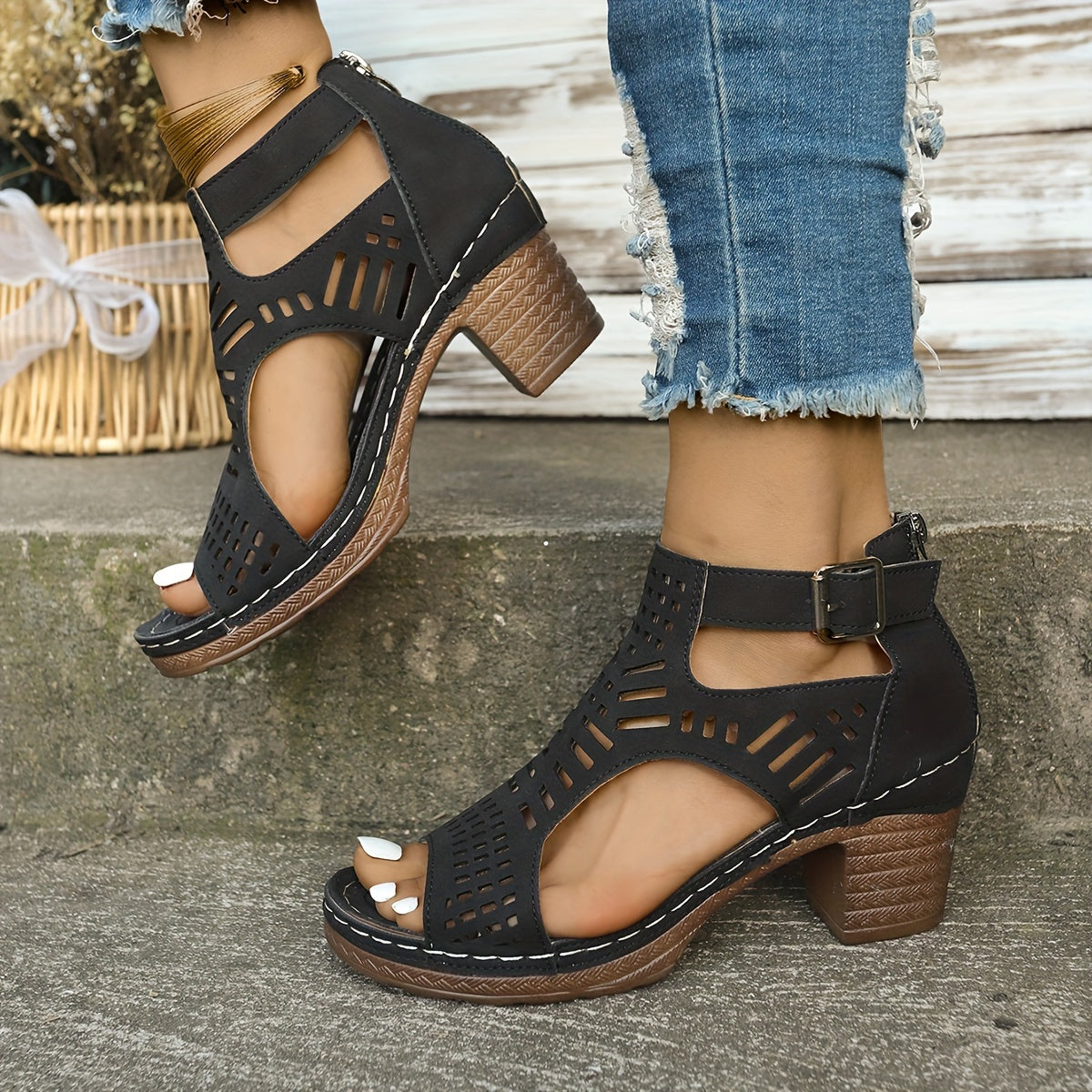 Courtney - Ergonomic Sandals