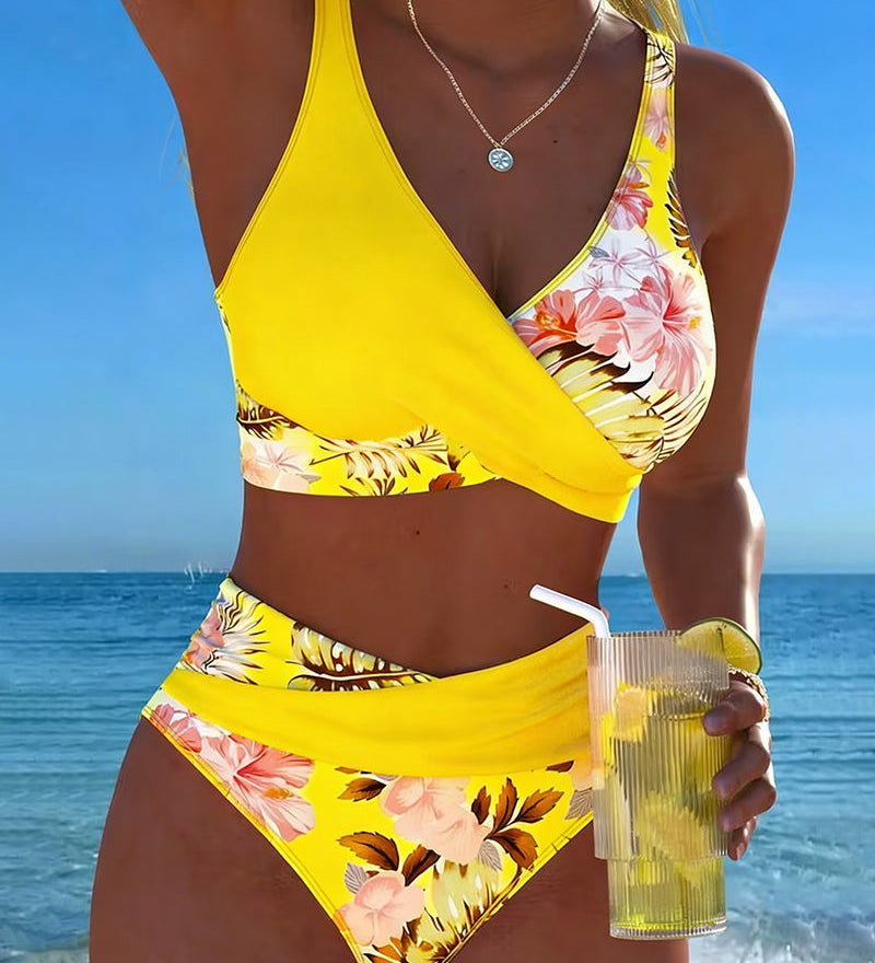 Freya - Bikini with Contrasting Floral Print and Slit