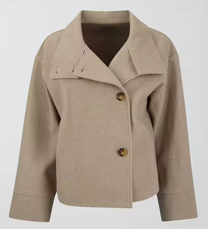 Elise - Luxurious Short Coat