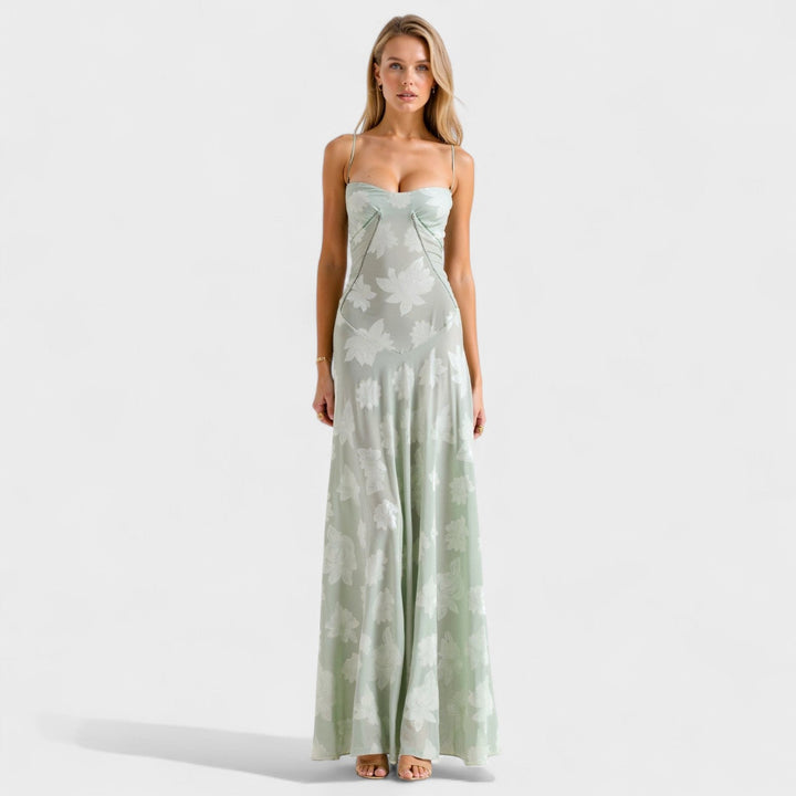 Kaylee - Maxi dress in floral lace