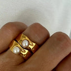 Vintage Gold Pearl Ring