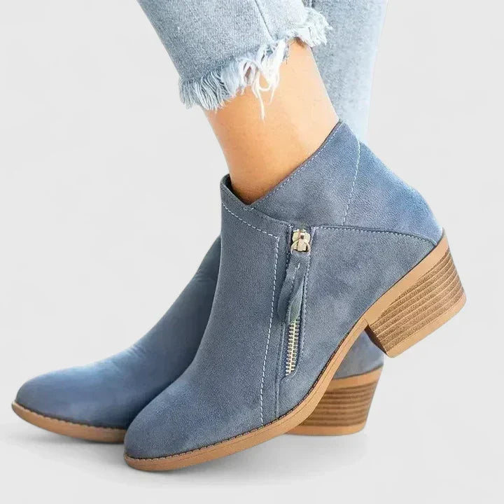 Amrei | Orthopedic Boots