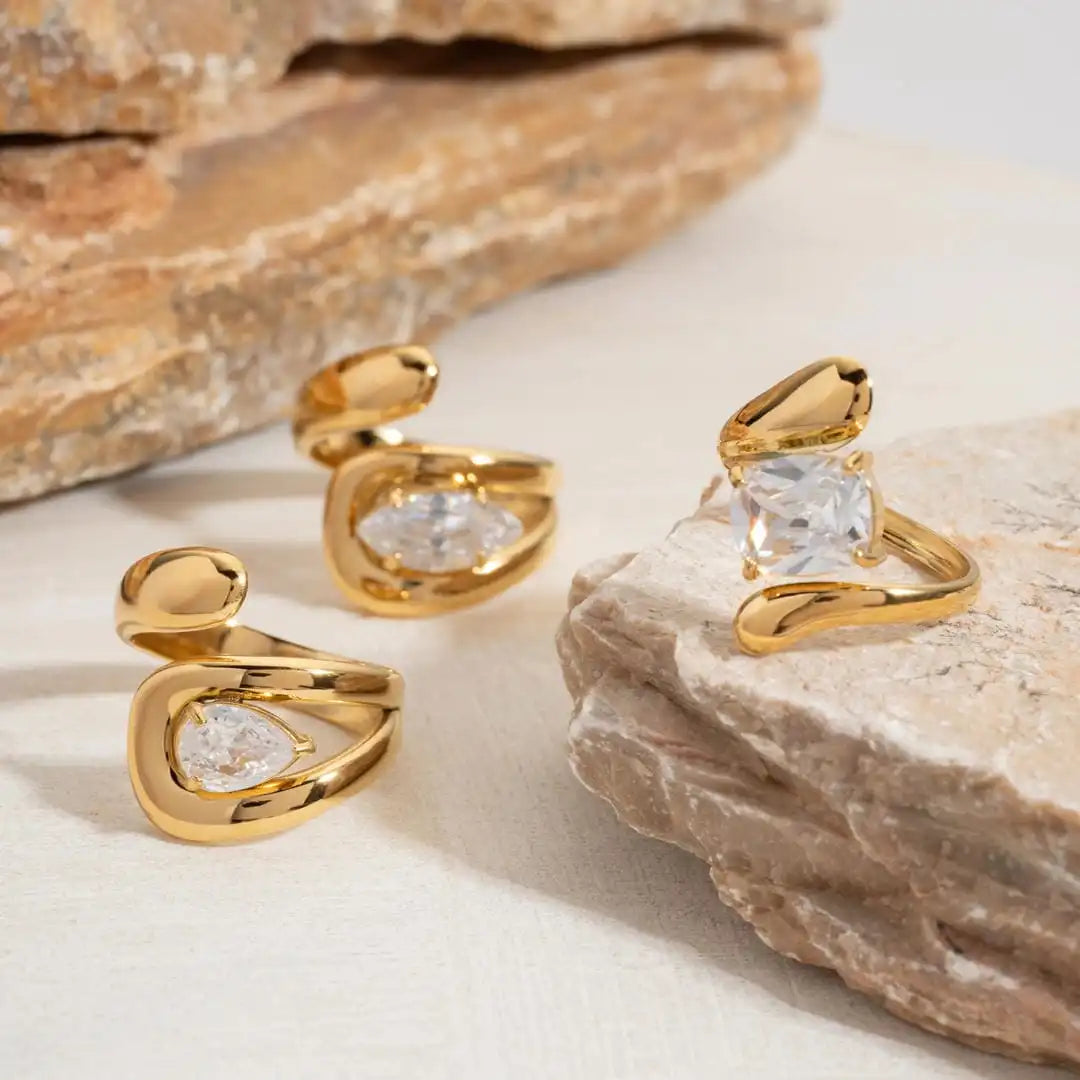 Timeless Gold Water Drop Zirconia Ring