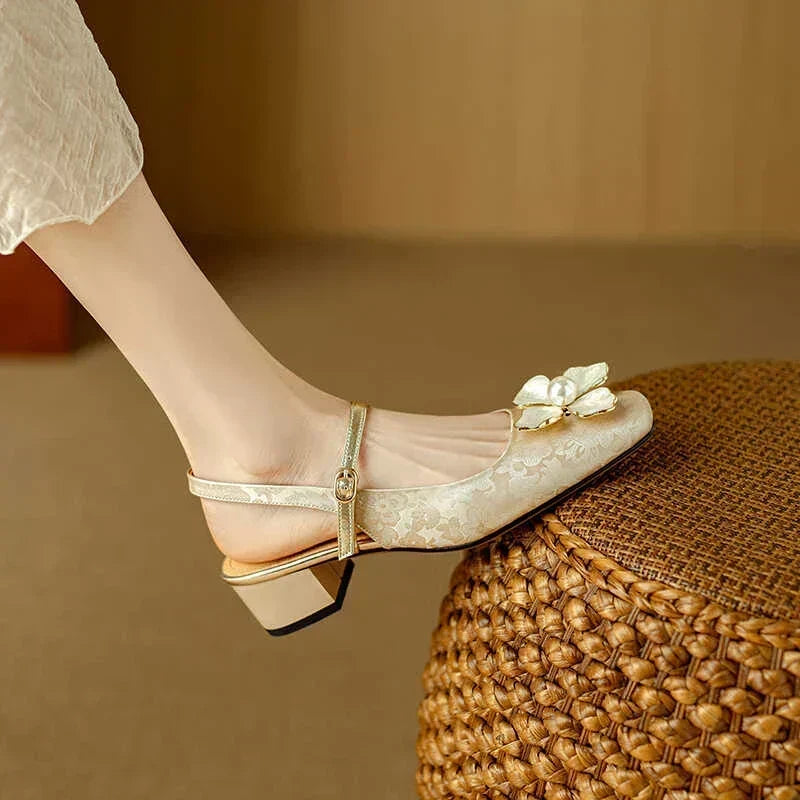 Mathilde – Elegant Women's Shoes with Floral Detail