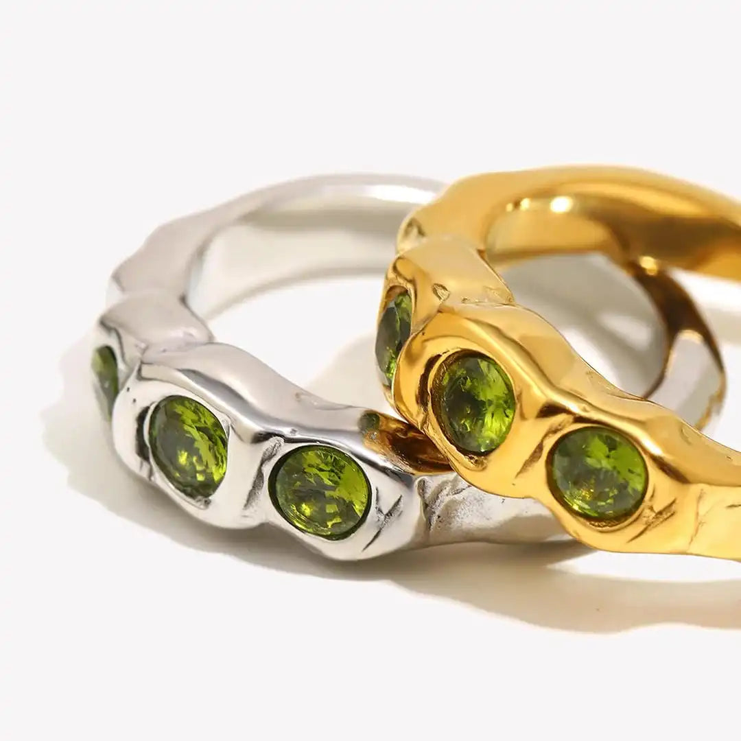 Vintage Golden Inlaid Gemstone Ring