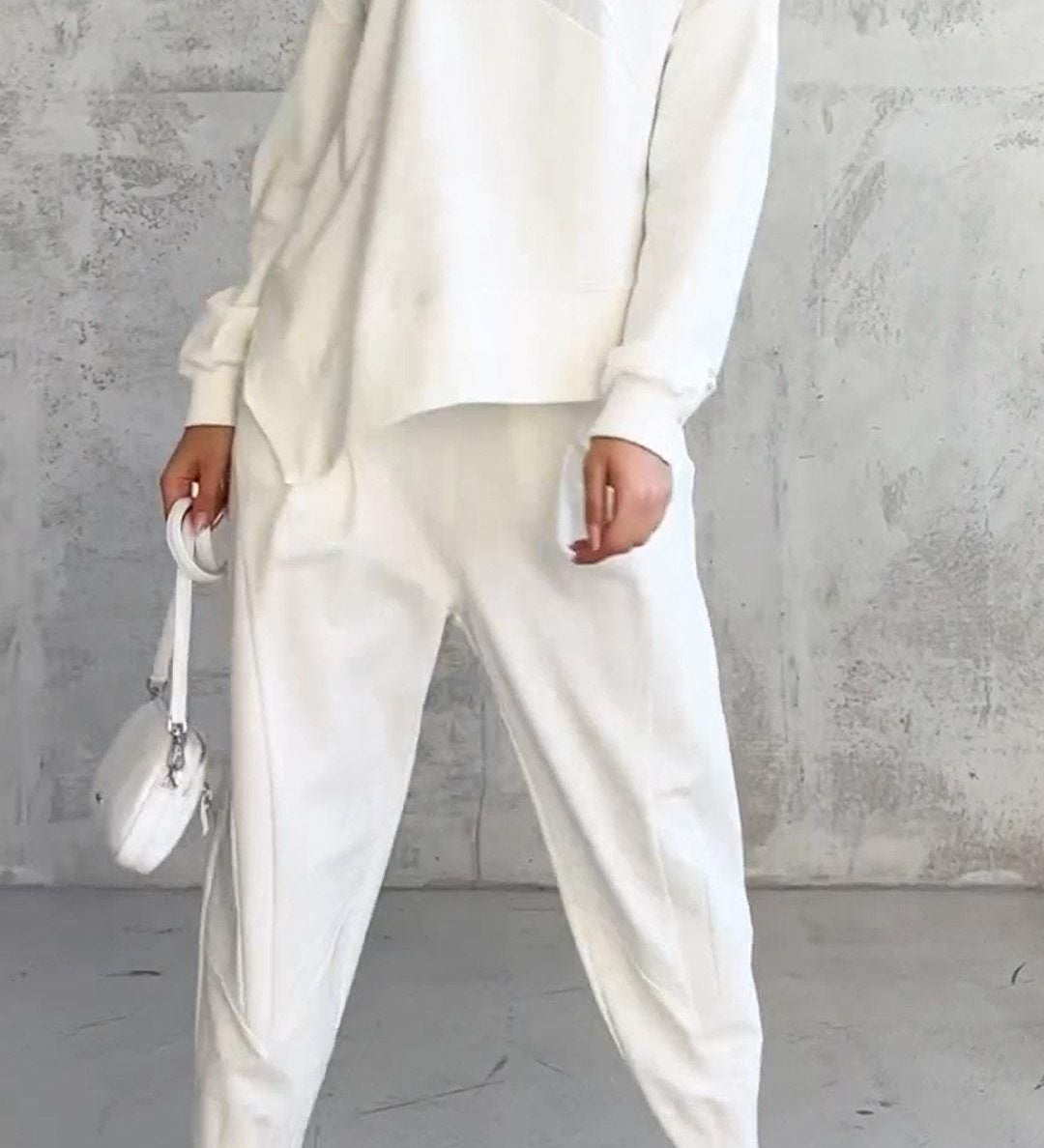 Leslie - Two-Piece Set